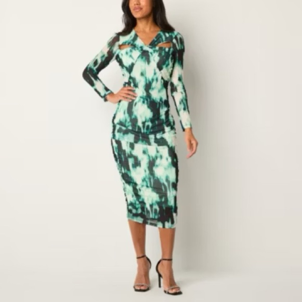 BOLD elements Aqua and Black Patterned Long Sleeve Dress